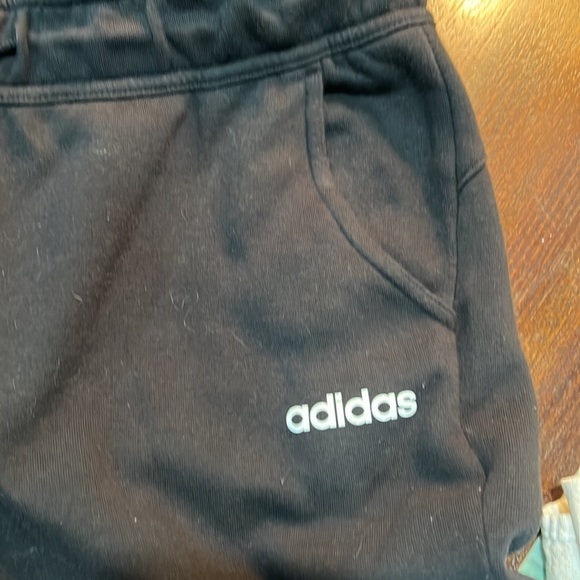 Adidas joggers- great condition barely worn - Picture 3 of 4